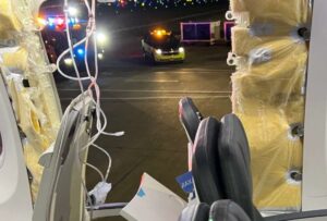 Percance en pleno vuelo de Alaska Airlines