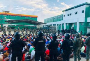 Miles de efectivos militares y policiales intervinieron en las diferentes cárceles del país