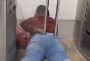 En Bogotá (Colombia), el que una persona quiera colarse en el sistema de transporte Transmilenio