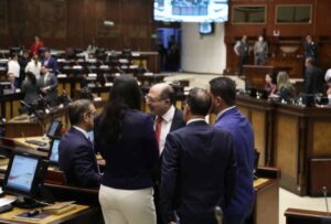 El Pleno de la Asamblea Nacional inició la votación por temas del proyecto de Ley Orgánica para Enfrentar el Conflicto Armado Interno