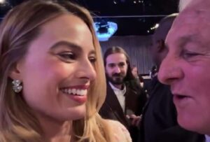 Margot Robbie, famosa actriz que encarnó a Barbie, se cruzó con Roberto Canessa, uno de los sobrevivientes de la tragedia de Los Andes