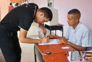 A 11 meses de que los ecuatorianos regresen a las urnas, el ambiente electoral se enciende
