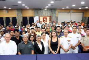 La ministra del Ambiente, Agua y Transición Ecológica, Sade Fritschi, oficializó la entrega de cuatro Acuerdos de Uso Sostenible y Custodia de Ecosistemas de Manglar