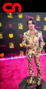 El Cantautor Italiano VIRGINIO, desfila en la alfombra de Premio Lo Nuestro anticipando una importante gira en Miami y Ciudad de México