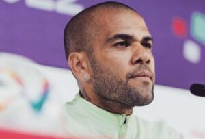 Dani Alves estaba tan deprimido por el juicio en su contra por violación, que en las cárceles tuvieron que activar protocolos antisuicidios