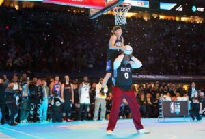 Shaquille O’Neal mide 2, 16 metros y fue uno de los jugadores más imponentes en la historia de la NBA