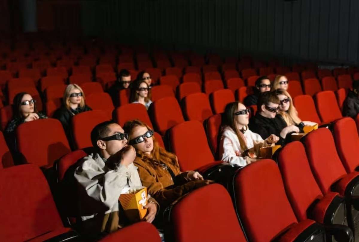 Cinéfilos consultaron a Copilot, el asistente de Microsoft, sobre cuáles son los mejores asientos en el cine