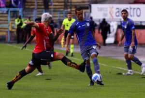 El Emelec se tomó el Alejandro Serrano Aguilar y derrotó al Deportivo Cuenca por 2 – 1