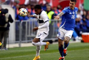 El presidente de la Federación Ecuatoriana de Fútbol (FEF), Francisco Egas, anunció la implementación del código de conducta para jugadores