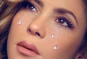 El duodécimo álbum de estudio de Shakira fue lanzado bajo el sello Sony Music Latin
