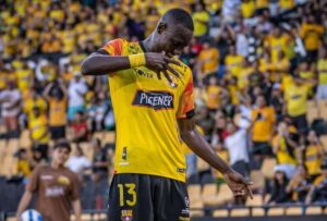 Barcelona Sporting Club hizo respetar su condición de local frente al recién ascendido Imbabura