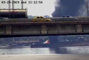 Un barco se incendió en Durán