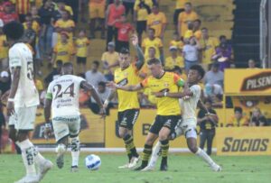 La tarde del sábado se dieron dos resultados sorpresivos en LigaPro: Aucas derrotó a Liga de Quito y Barcelona Sporting Club empató