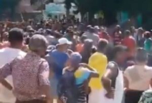 En Cuba, las personas protagonizaron protestas por la falta de alimentos y recurrentes cortes de energía