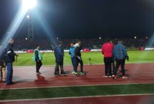 Se suspendió un encuentro de fútbol que se disputaba en el Estadio La Cocha de Latacunga por una amenaza de bomba