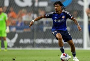 El volante ecuatoriano Marco Angulo será jugador de Liga