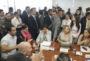 La Asamblea nacional habrá un nuevo intento por escuchar las comparecencias de tres ministros de Estado por el ingreso de la Policía a la Embajada de México, en Quito