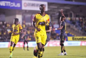 Barcelona Sporting Club derrotó 0-3 a Libertad