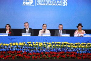 Autoridades del Consejo Nacional Electoral (CNE) dieron a conocer los resultados del conteo rápido