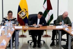 El presidente Daniel Noboa, lideró el Gabinete Sectorial de Seguridad en Manta