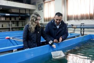 La Ministra de Producción, Comercio Exterior, Inversiones y Pesca, Sonsoles García, entregó 126.400 alevines de trucha a 158 pequeños y medianos productores de las provincias