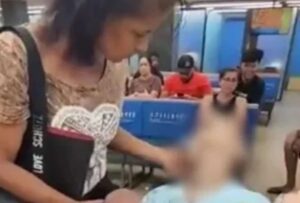 Una mujer llegó con un hombre en una silla de ruedas, esto con el propósito de cobrar un préstamo por R$ 17.000 (USD 3249.79)