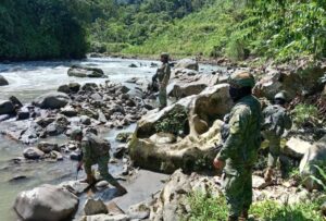 Se produjo el fallecimiento del soldado Geovanny Gabriel Saca Prado, presumiblemente por ahogamiento en el río Camumbí