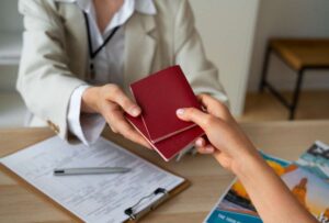 La atención de trámites consulares para los ecuatorianos residentes en México se realizará desde las oficinas ubicadas en Ciudad de Guatemala, Houston y Phoenix