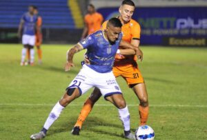 Libertad y Deportivo Cuenca empataron 0-0, la noche de este lunes