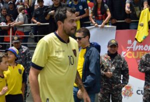 Jaime Iván Kaviedes abandonó la clínica donde se rehabilitaba por su dependencia al alcohol