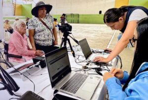 En Ecuador, el único documento habilitante que acredita la condición y el porcentaje de discapacidad de las personas es la cédula de identidad