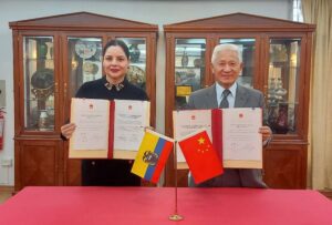 Una segunda donación de equipos de radio/streaming realizó la Embajada de China a la Empresa Pública de Comunicación del Ecuador E.P.
