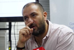 El miembro del Consejo de Participación Ciudadana Control Social (Cpccs), Juan Esteban Guarderas, presentó una propuesta de calendario para la renovación total del Consejo Nacional Electoral (CNE)