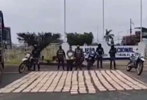 En un operativo conjunto en Guayas, El Oro y Santo Domingo de los Tsáchilas para desarticular bandas narcoterroristas