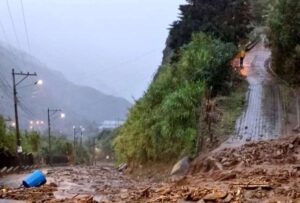 El Ministerio de Turismo habilitó canales de comunicación para brindar asistencia a los prestadores de servicios turísticos y viajeros ante los eventos adversos