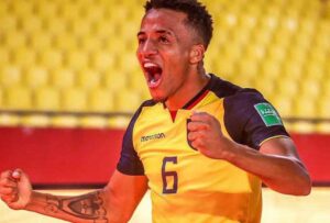 Francisco Egas, anticipó que lo más recomendable es no volver a convocar a Byron Castillo