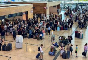 Aerolíneas, bancos, bolsas y medios de comunicación fueron afectados por la falla informática global