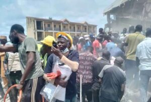 Al momento, 16 niños murieron y varios quedaron atrapados tras el colapso parcial de una escuela en Plateau, centro de Nigeria