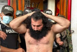 La Organización Internacional de Policía Criminal (Interpol) emitió una alerta de difusión roja para la localización de Adolfo Macías Villamar, alias “Fito”