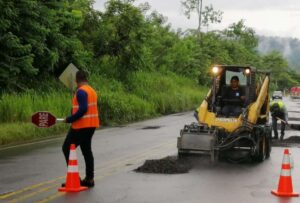 El Ministerio de Transporte y Obras Públicas (MTOP) informó sobre la restricción de la circulación vehicular en la vía Quinindé – Esmeraldas