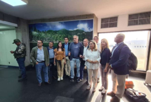 El gobierno venezolano tuvo una jornada de deportaciones en el Aeropuerto Internacional de Maiquetía para evitar la llegada de los invitados a realizar la observación internacional