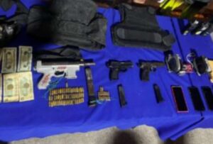 La Fuerza Investigativa Criminal (FIAC) ejecutó la “Gran Operación Cero Impunidad 7” en las provincias de: Manabí, Guayas, Santa Elena, Los Ríos, Esmeraldas, El Oro y la Zona 8 (DMG) y se capturaron a 59 personas involucrados