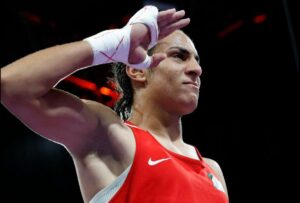 La carrera hacia el oro olímpico de la boxeadora argelina Imane Khelif no ha terminado