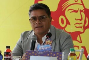 Jorge Alfonso solo aguantó dos partidos como director técnico del Aucas