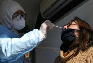 Los casos de covid-19 han registrado un aumento a nivel mundial y no se prevé una disminución a corto plazo