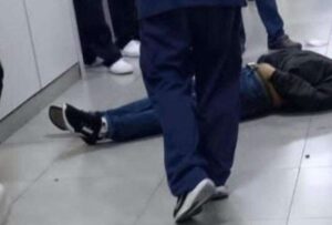 Hay dos detenidos en Manta tras registrarse un sicariato al interior del hospital público del Instituto Ecuatoriano de Seguridad Social (IESS)