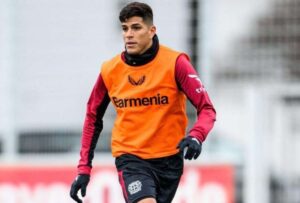 Piero Hincapié, tratará de levantarse en la tabla de la Bundesliga