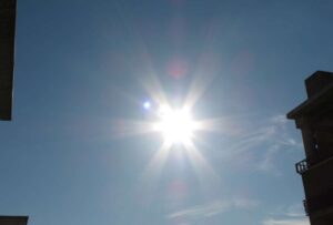 El INAMHI advierte sobre índices UV extremadamente altos en varias provincias de la Sierra norte del país