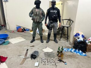 Operaciones Militares de Ámbito Interno Manabí, realiza operaciones CAMEX en los cantones