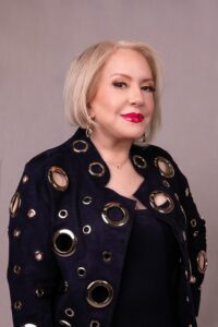 La Dra. Nancy Álvarez le envía un contundente mensaje al cantante Sebastián Yatra